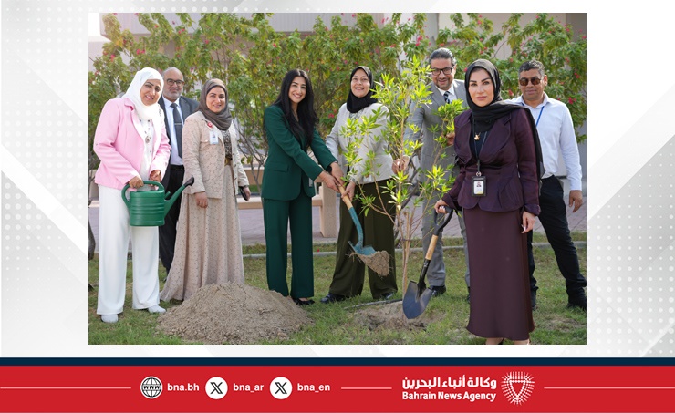 المستشفيات الحكومية تشارك في أسبوع الشجرة بمجمع السلمانية تأكيدًا على التزامها بالاستدامة