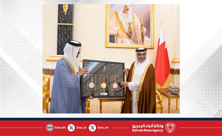 سمو ولي العهد رئيس مجلس الوزراء: أبناء البحرين يواصلون تجسيد أروع صور المسؤولية الوطنية في مختلف الميادين مدفوعين بروح عالية حريصة على تحقيق الإنجازات