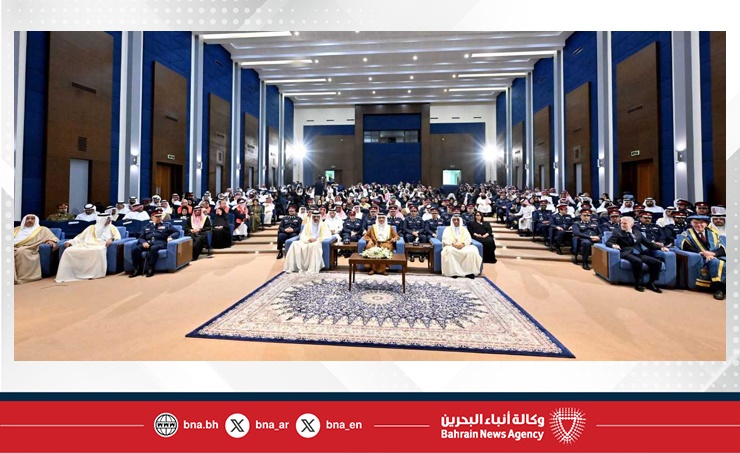 شهد حفل تخرج الدفعتين الخامسة والسادسة من طلبة الدراسات العليا بالأكاديمية الملكية للشرطة... وزير الداخلية يؤكد على منهجية إعداد رجال الشرطة وتسليحهم بالعلم والمعرفة والعلوم الاستراتيجية لتعزيز دورهم في حفظ أمن الوطن