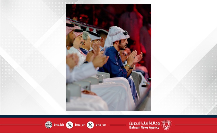 سموه شهد حفل الختام بمدينة خليفة الرياضية .. خالد بن حمد يهنئ جلالة الملك المعظم بنجاح دورة الألعاب الآسيوية للشباب
