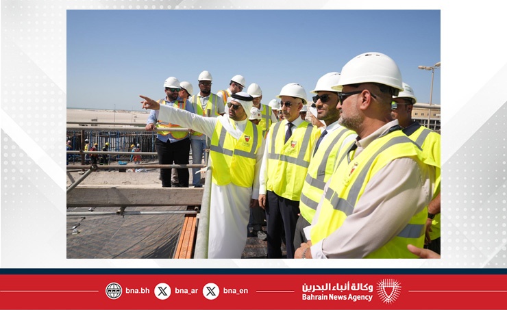 وزير الأشغال يتفقد سير أعمال مشروع الجسر الرابط بين جسر الشيخ عيسى بن سلمان وشارع 105 في البسيتين