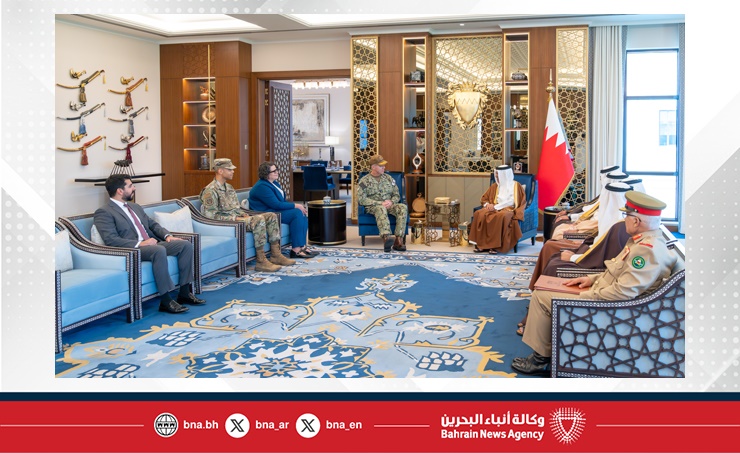 سمو ولي العهد نائب القائد الأعلى للقوات المسلحة رئيس مجلس الوزراء يؤكد أن العلاقات البحرينية الأمريكية تشهد كافة مساراتها تقدمًا وتطورًا ملحوظًا في مختلف المجالات وخاصة العسكري والدفاعي منها