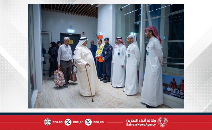 استمرارا لجهود تسهيل عودة المواطنين الجمهورية الإسلامية الإيرانية.. وزارة الخارجية: وصول طائرتين تابعتين لخطوط شركة طيران الخليج قادمتين من جمهورية تركمانستان