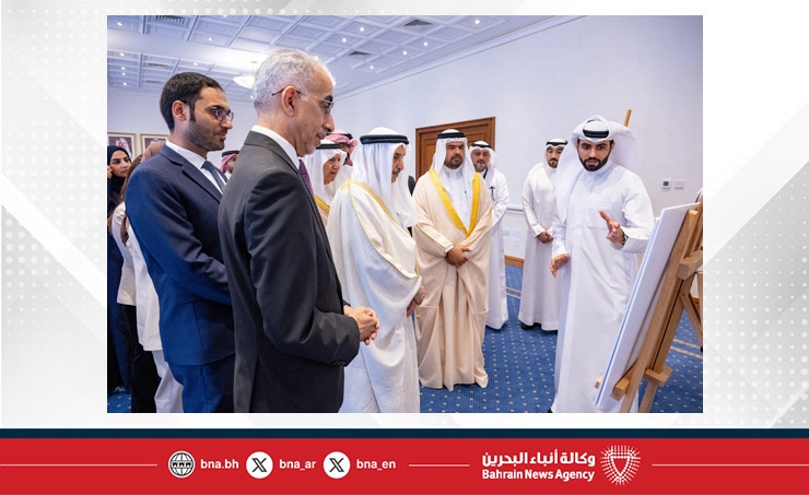 التقى وزير الأشغال وفريق مشروع تقاطع الجسرة من مهندسي الوزارة.. نائب رئيس مجلس الوزراء: إنجازات الطرق نتاج سواعد تبني وأياد تطور ضمن فريق البحرين لتوفير بنية تحتية مستدامة