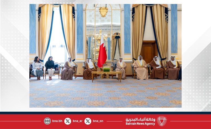 سمو ولي العهد رئيس مجلس الوزراء: أبناء البحرين بطموحاتهم الواعدة وعزائمهم المتجددة يواصلون كتابة فصول جديدة من التميز سمو ولي العهد رئيس مجلس الوزراء: أبناء البحرين بطموحاتهم الواعدة وعزائمهم المتجددة يواصلون كتابة فصول جديدة من التميز