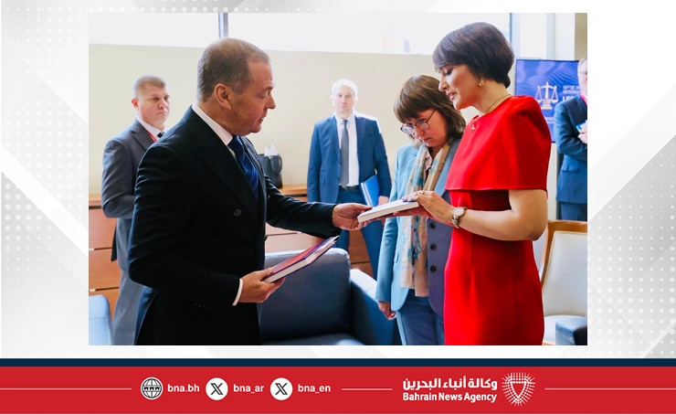 الأمين العام لمجلس تطوير آليات فض المنازعات الدولية في مملكة البحرين تشارك في الجلسة العامة لمنتدى سانت بطرسبرغ القانوني الدولي حول مستقبل النظام القانوني الدولي 