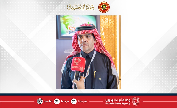 ضمن برنامج المركز الإعلامي المصاحب للقمة .. إعلاميون يزورون جناح الأمانة العامة لمجلس التعاون في المتحف الوطني