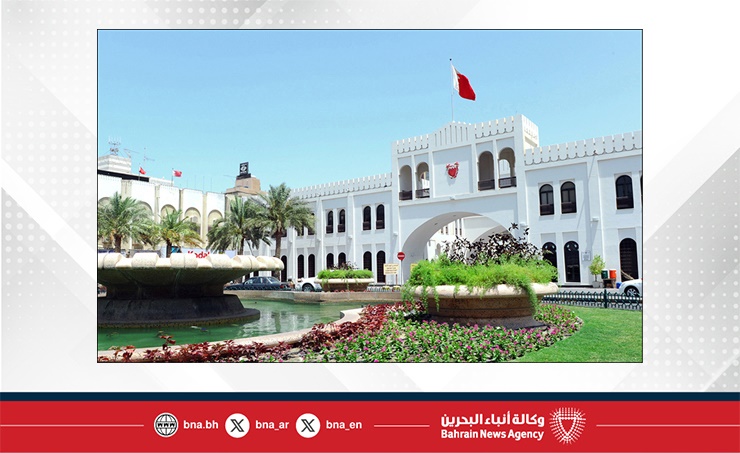 الطقس اليوم في مملكة البحرين: حار نسبيًا مع تصاعد الأتربة ورياح نشطة