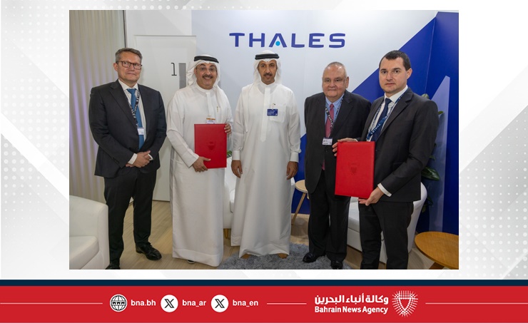 وزير المواصلات والاتصالات يشارك في معرض دبي للطيران 2025