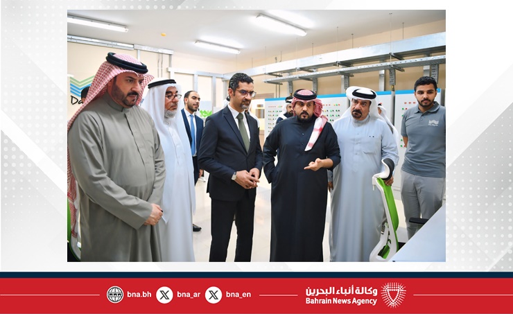 تضم 40 ألف متر مربع من البيوت المحمية الحديثة.. وزير شؤون البلديات والزراعة يزور مشروع دار أكو للاستزراع في هورة عالي ويتفقد أقسام الإنتاج