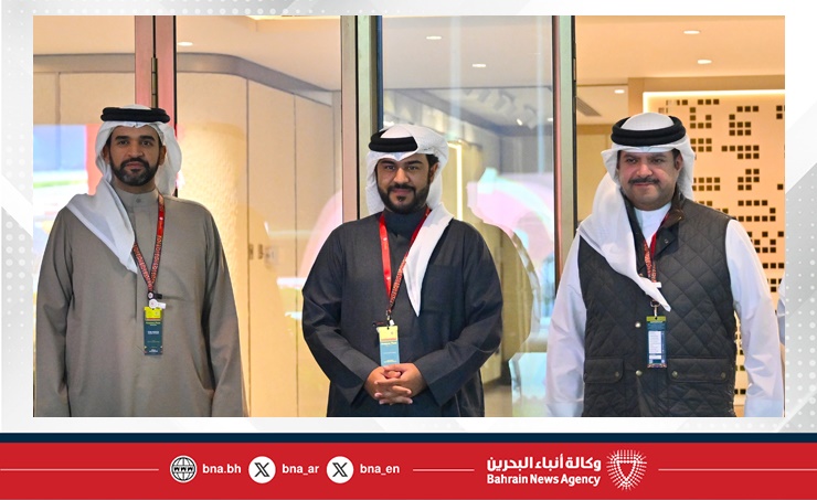 سمو الشيخ عيسى بن سلمان بن حمد يشهد منافسات السباق التاسع عشر للخيل على كؤوس مجموعة آل شريف وكراون إندستريز وسافرة