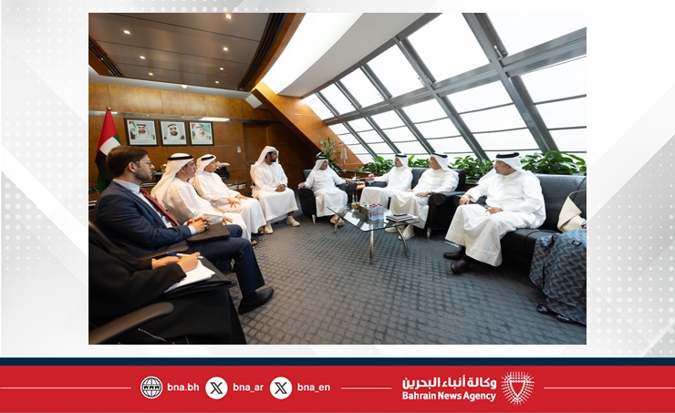بحث التعاون مع كبار المسؤولين في قطاعات النقل والاتصالات والبنية التحتية..وزير المواصلات والاتصالات: العلاقات البحرينية الإماراتية أنموذج في الأخوة والشراكة الاستراتيجية والتنموية الشاملة