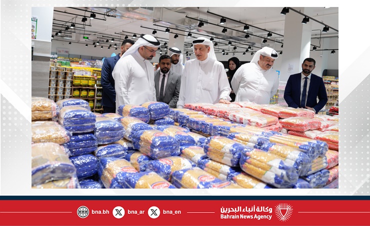 وزير الصناعة والتجارة يتفقد الأسواق التجارية لمتابعة توافر السلع وضمان استقرار أسعارها