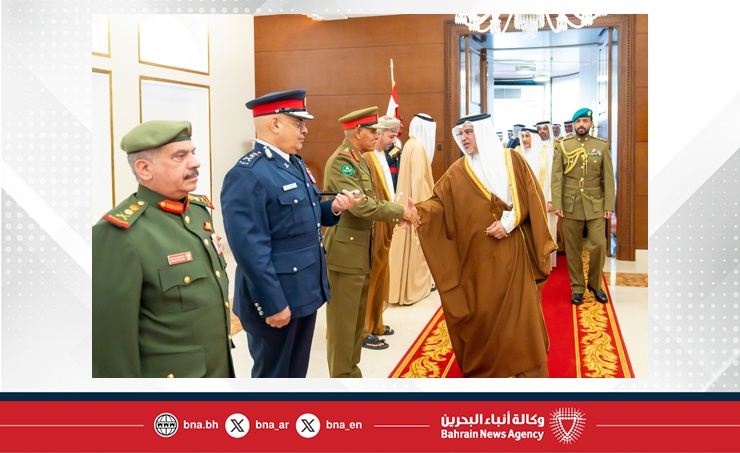 سمو ولي العهد رئيس مجلس الوزراء يعود إلى أرض الوطن قادما من سلطنة عمان بعد زيارة أخوية