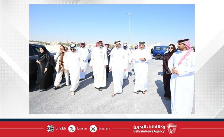 محافظ المحافظة الجنوبية يتفقد عدد من المشاريع الخدمية والتنموية بمدينة الرفاع