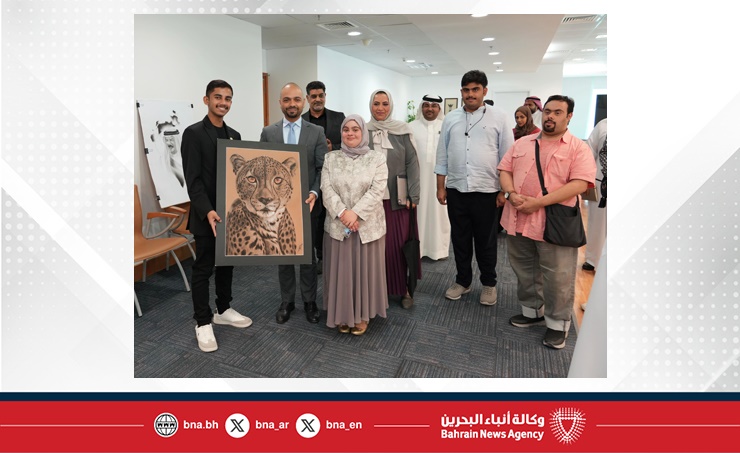 وزير التنمية الاجتماعية يستقبل فريق مركز مايكرو آرت لتدريب الفنون الفائز بالجائزة الأولى في ملتقى أولادنا الدولي للفنون وزير التنمية الاجتماعية يستقبل فريق مركز مايكرو آرت لتدريب الفنون الفائز بالجائزة الأولى في ملتقى أولادنا الدولي للفنون