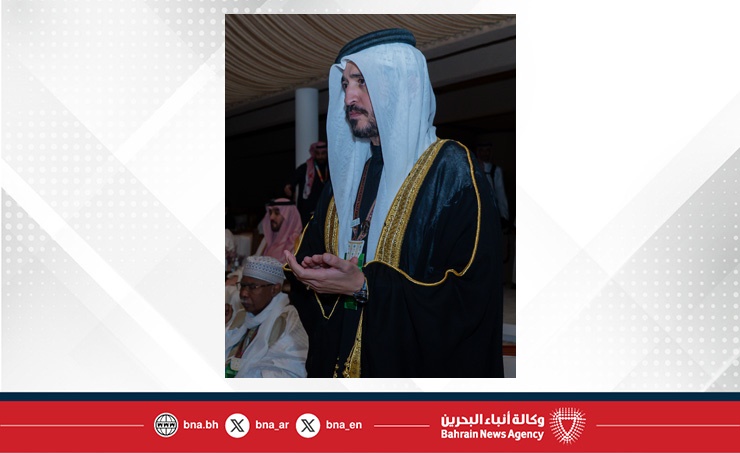 سموه حيا الوفد البحريني بطابور العرض.. خالد بن حمد يشهد حفل افتتاح دورة ألعاب التضامن الإسلامي