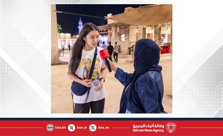 على هامش الليلة الثقافية البحرينية في القرية التراثية.. الوفود الآسيوية لـ(بنا): مملكة البحرين قدمت نموذجا متكاملا يجمع بين الاحترافية في التنظيم وإبراز الهوية الوطنية والثقافة البحرينية