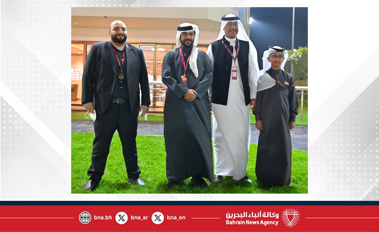 سمو الشيخ عيسى بن سلمان بن حمد يشهد منافسات السباق التاسع عشر للخيل على كؤوس مجموعة آل شريف وكراون إندستريز وسافرة