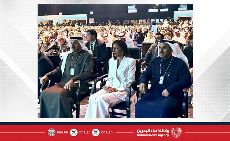 وزير المواصلات والاتصالات يترأس وفد مملكة البحرين المشارك في القمة العالمية للحكومات بدبي