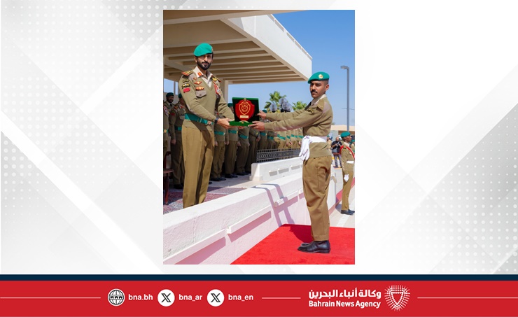 سمو الشيخ ناصر بن حمد آل خليفة يرعى حفل تخريج إحدى دورات المستجدين بالحرس الملكي