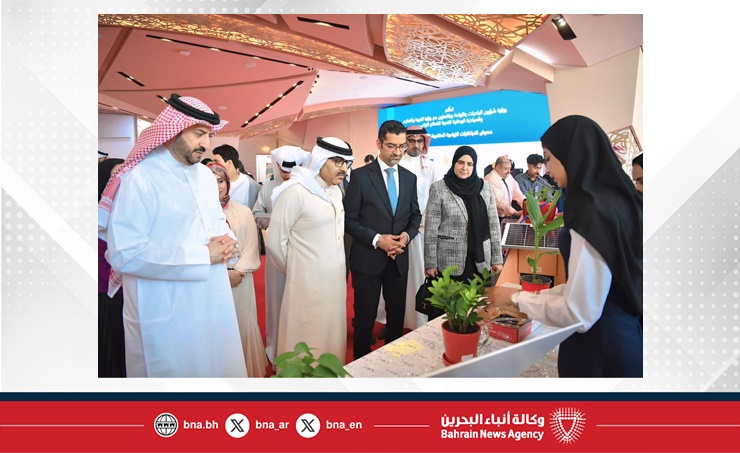 وزير شؤون البلديات والزراعة ووزير التربية والتعليم يفتتحان معرض الابتكارات الزراعية الطلابية الأول