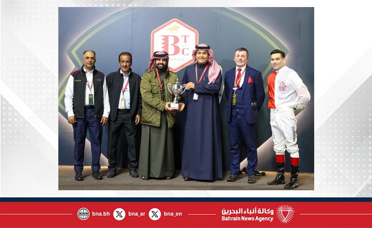 سمو الشيخ فيصل بن راشد يشهد السباق الثالث عشر للخيل