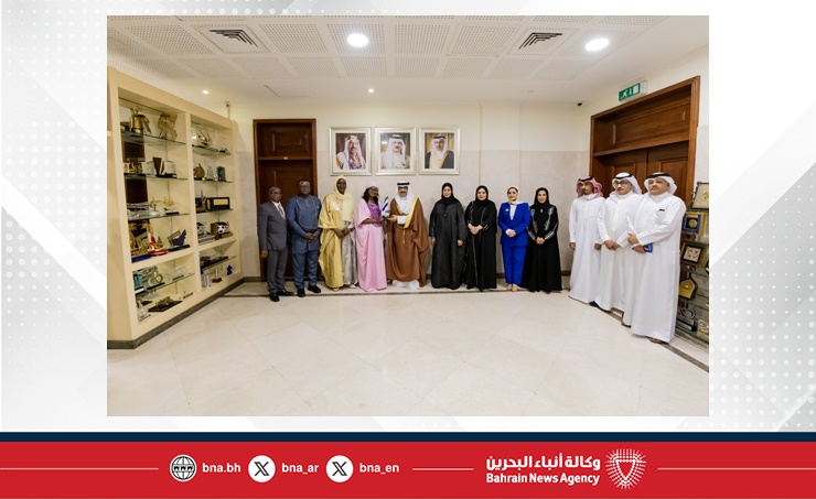 وزير التربية والتعليم يستقبل وزيرة التعليم الفني والعالي بجمهورية سيراليون