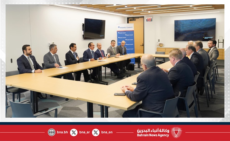 في إطار زيارته إلى الولايات المتحدة... وزير الداخلية يلتقي مدير الاستخبارات الوطنية ويؤكد على تطوير آليات تبادل الخبرات ومواصلة تعزيز التعاون المشترك ومواجهة التحديات