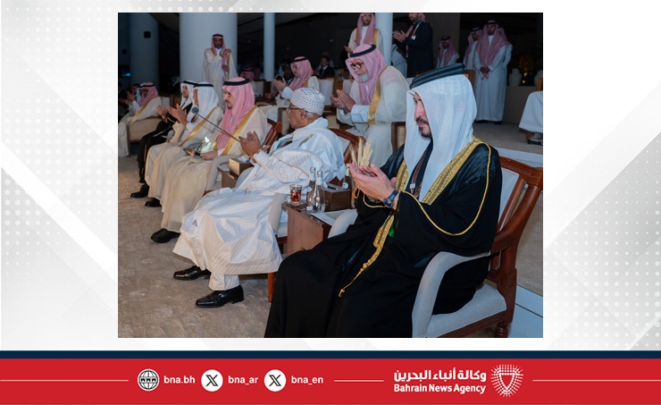 سموه حيا الوفد البحريني بطابور العرض.. خالد بن حمد يشهد حفل افتتاح دورة ألعاب التضامن الإسلامي