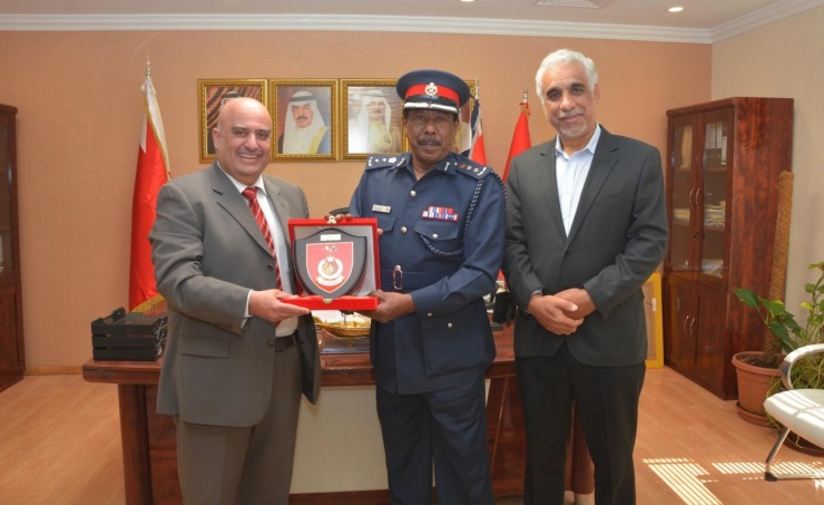 مدير الدفاع المدني ونائب الرئيس التنفيذي لشركة بابكو يبحثان الارتقاء بمعايير الحماية والسلامة