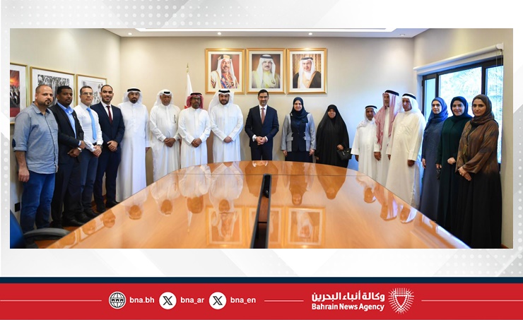 ضمن مزايدة عامة عبر منصة استثمار الأراضي الحكومية.. وزارة شؤون البلديات والزراعة توقع اتفاقيات تخصيص (6) أراض زراعية للمزارعين البحرينيين في هورة عالي