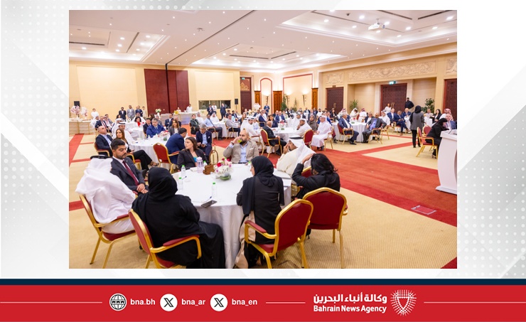 لدى لقائها ممثلي القطاع الفندقي.. وزيرة السياحة: الخدمات الفندقية تعكس كرم الضيافة البحرينية الأصيلة وتعزز مكانة المملكة على خارطة السياحة العالمية لدى لقائها ممثلي القطاع الفندقي.. وزيرة السياحة: الخدمات الفندقية تعكس كرم الضيافة البحرينية الأصيلة وتعزز مكانة المملكة على خارطة السياحة العالمية