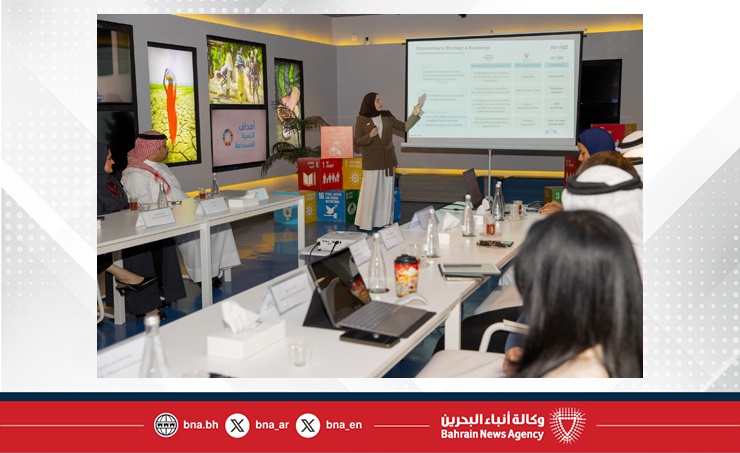 وزيرة شؤون الشباب تترأس الاجتماع الدوري للجنة تمكين الشباب في القطاعين العام والخاص