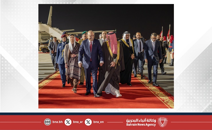 وصول رئيس جمهورية باكستان الإسلامية إلى مملكة البحرين