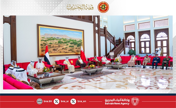 سمو الشيخ منصور بن زايد يصل إلى مملكة البحرين للمشاركة في أعمال الدورة السادسة والأربعين للمجلس الأعلى لمجلس التعاون لدول الخليج العربية