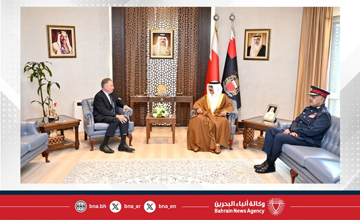 وزير الداخلية يشيد بالعلاقات الاستراتيجية مع المملكة المتحدة خلال استقباله رئيس هيئة أركان الدفاع للقوات المسلحة البريطانية السابق
