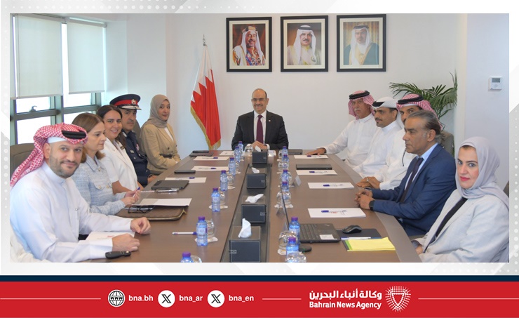 وزير الشؤون القانونية ووزير العمل بالوكالة يترأس الاجتماع الأول لمجلس إدارة هيئة تنظيم سوق العمل بعد إعادة التشكيل