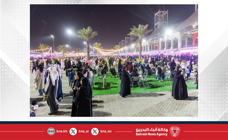 Tourism Minister visits Wen w Bkm Festival at BIC