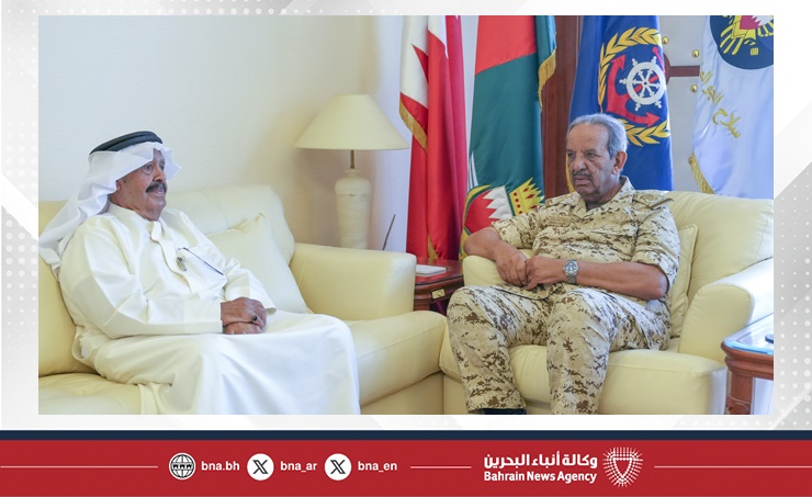 القائد العام لقوة دفاع البحرين الشيخ أحمد بن محمد آل خليفة عضو مجلس الشورى