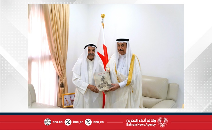 رئيس المجلس الأعلى للشؤون الإسلامية يستقبل خليل بوحجي ويثني على جهوده في حفظ التراث البحريني