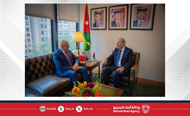 وزير الخارجية يلتقي نائب رئيس الوزراء وزير الخارجية وشؤون المغتربين بالمملكة الأردنية الهاشمية