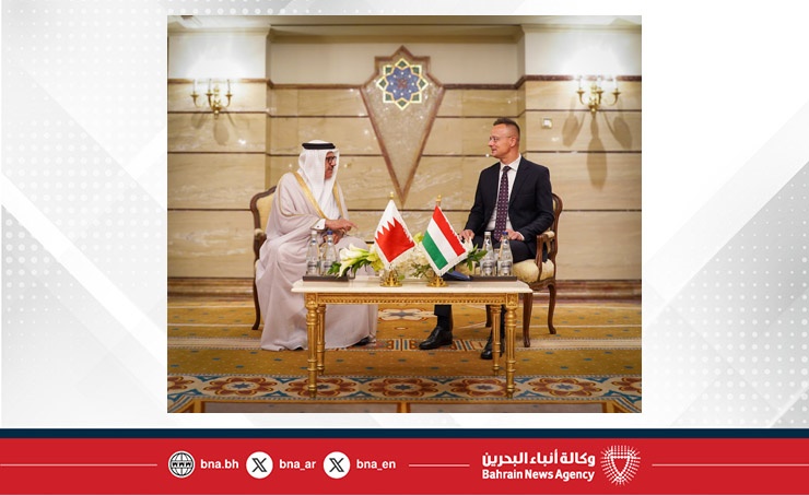 Foreign Minister meets Hungarian counterpart in Kuwait
