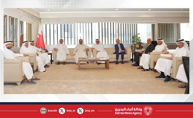 وزير العدل والشؤون الإسلامية والأوقاف يستقبل رئيس مجلس إدارة جمعية رجال الأعمال البحرينية