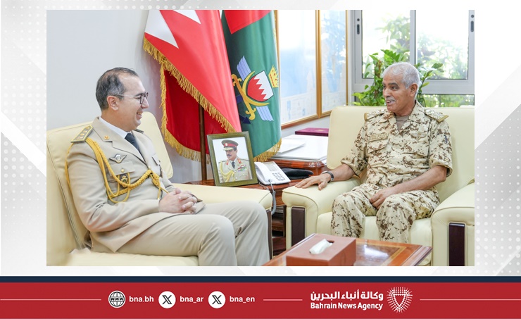 رئيس هيئة الأركان يستقبل الملحق العسكري بسفارة المملكة المغربية الشقيقة المعتمد لدى مملكة البحرين والمقيم في الرياض