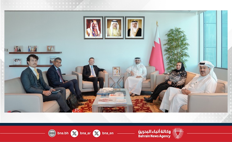 وزير الصناعة والتجارة يستقبل سفير الاتحاد السويسري لدى مملكة البحرين