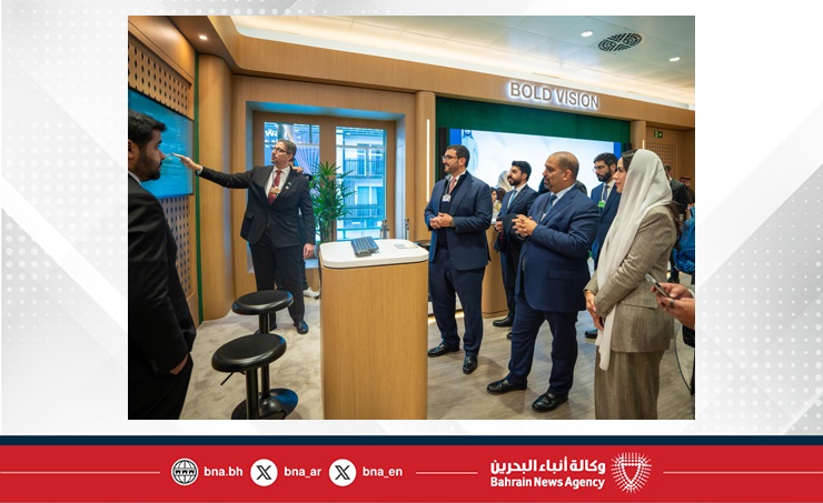 نيابة عن جلالة الملك المعظم لترؤس وفد مملكة البحرين رفيع المستوى في أعمال الاجتماع السنوي للمنتدى الاقتصادي العالمي 2026 بدافوس.. سمو الشيخ عيسى بن سلمان بن حمد يزور جناح المملكة العربية السعودية