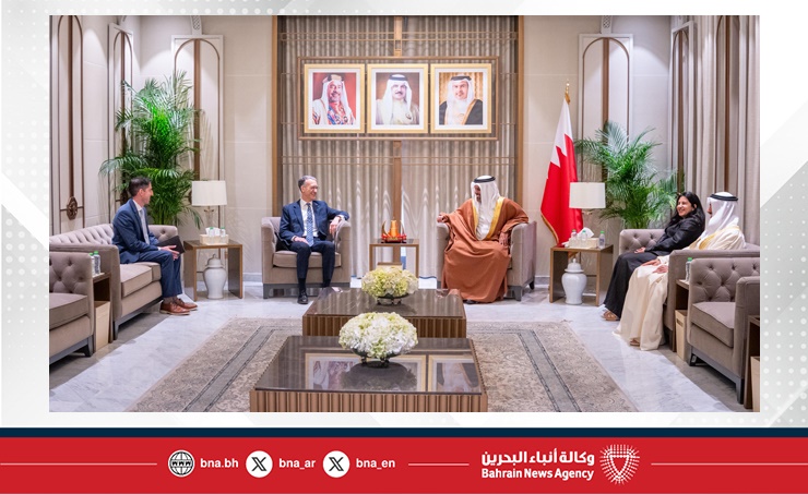 وزير المالية والاقتصاد الوطني يستقبل سفير الولايات المتحدة الأمريكية لدى مملكة البحرين بمناسبة انتهاء فترة عمله