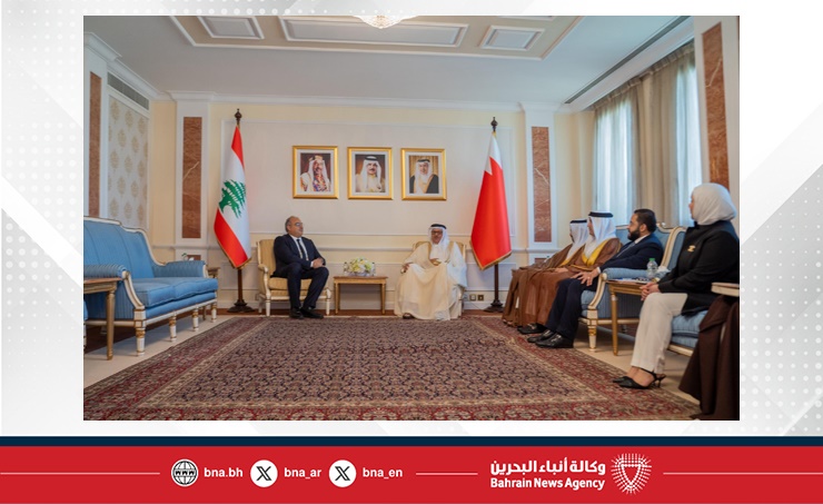 وزير الخارجية يتسلم نسخة من أوراق اعتماد سفير الجمهورية اللبنانية المعين لدى مملكة البحرين وزير الخارجية يتسلم نسخة من أوراق اعتماد سفير الجمهورية اللبنانية المعين لدى مملكة البحرين