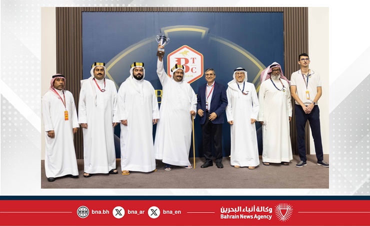 بحضور سمو الشيخ عبدالله بن عيسى وسمو الشيخ فيصل بن راشد.. انتصارات مثيرة وأجواء جماهيرية مميزة في السباق الثاني للخيل على كؤوس (جيبك)